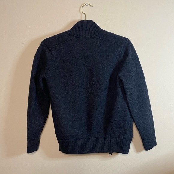 Banana Republic Grey Wool Sweater Size M women kids - Picture 2 of 5